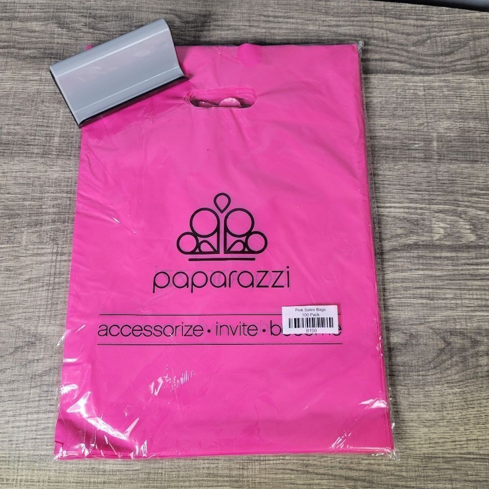 Paparazzi B100 Pink‎ Sales Bags and Business Card Holder